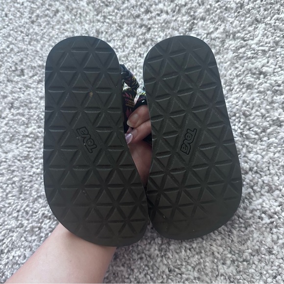 Kids Teva Universal Sandals - Picture 6 of 9